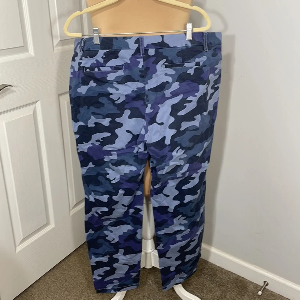 EUC Caslon Camo Crop Chinos in Blue Size 16 - Picture 3 of 6